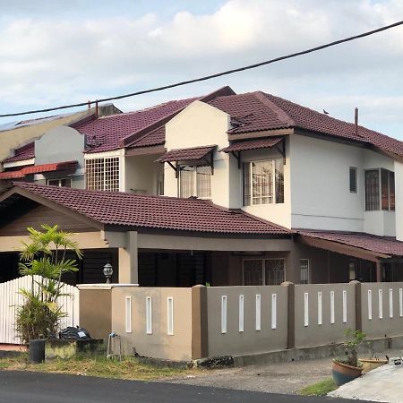 Fateh Homestay - Muji Concept Family House Rawang Bagian luar foto